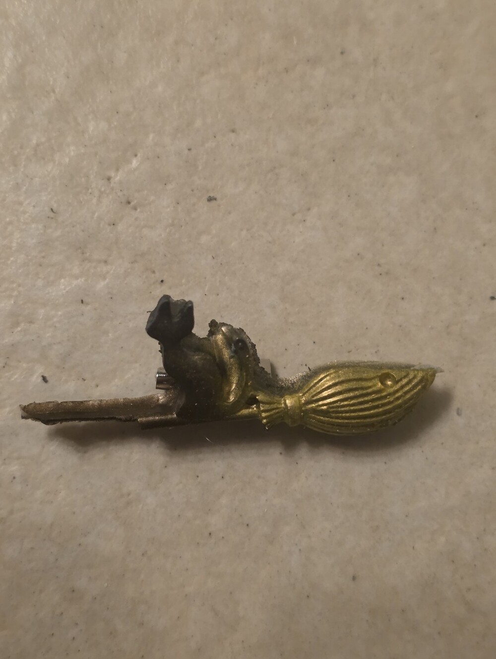 Black Resin Cat Flying On Witches' Broom Brooch For Halloween